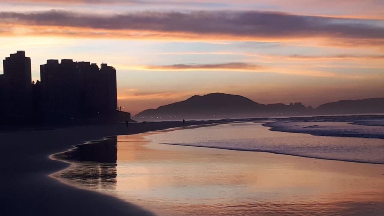 Studio 909 Pitangueiras - Edificio Bandeirantes - Com Estacionamento Incluido Guaruja Luaran gambar